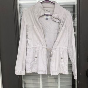 A khaki fashionable jacket
